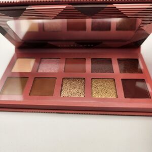 Violet Voss Windflower Eye Shadow Palette Mattes and Shimmers 10 Shades